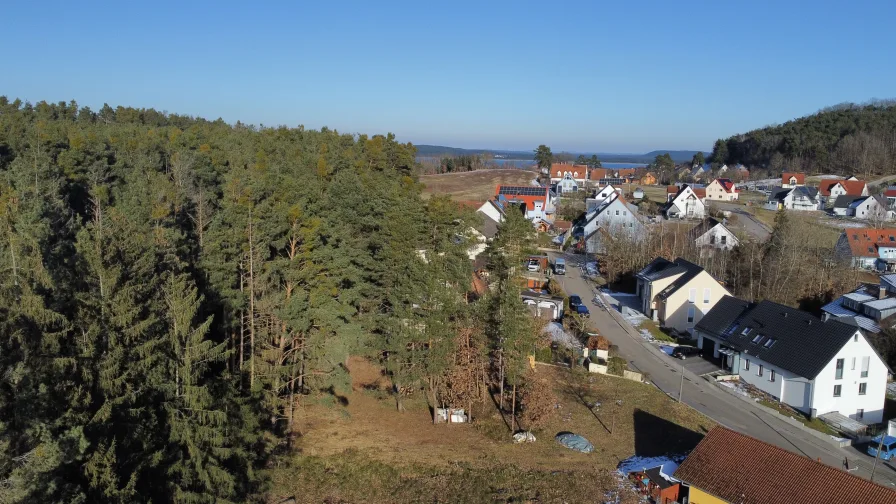 Der Brombachsee ist nur in wenigen Minuten zu Fuß erreichbar - Sonstige Immobilie kaufen in Ramsberg - Großzügiges Baugrundstück in unmittelbarer Nähe zum Brombachsee