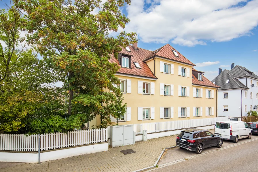 Blick auf die Immobilie - Wohnung mieten in Schwabach - Moderne Erdgeschoss-Wohnung mit Garten und Terrasse