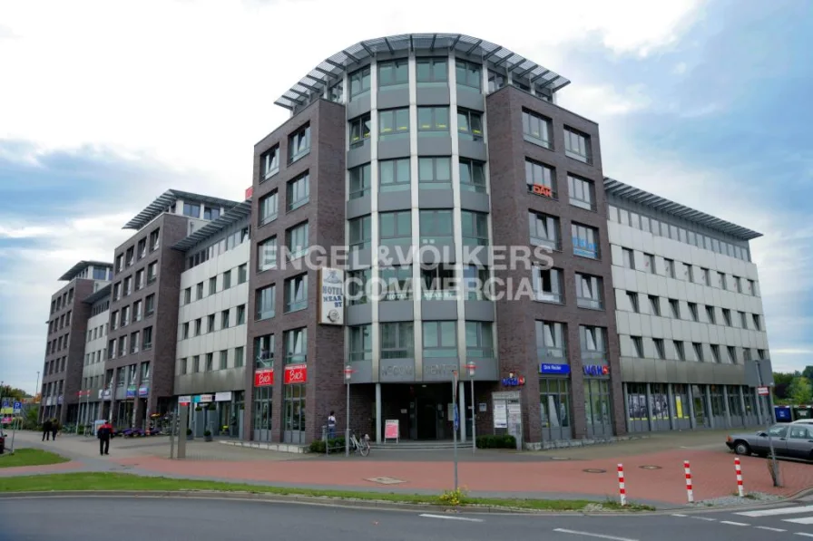 Außenansicht - Büro/Praxis mieten in Laatzen - BÜROFLÄCHEN AM LEINECENTER