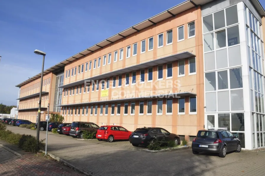 Außenansicht - Büro/Praxis mieten in Langenhagen - GEWERBELIEGENSCHAFT IN LANGENHAGEN