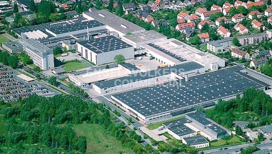 Luftbild - Halle/Lager/Produktion mieten in Langenhagen - PRODUKTIONS- UND LAGERHALLEN IN LANGENHAGEN