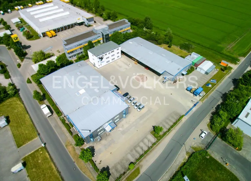 Luftaufnahmen - Halle/Lager/Produktion kaufen in Celle - Gewerbeliegenschaft in Celle-Altenhagen