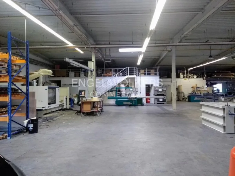 Halle - Halle/Lager/Produktion mieten in Seelze - Moderne Produktionshallen mit Büro