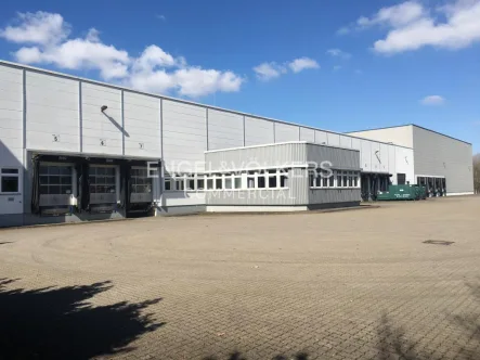 Außenansicht - Halle/Lager/Produktion mieten in Hannover - Industrieliegenschaft zu vermieten