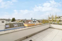 Dachterrasse mit Skylineblick