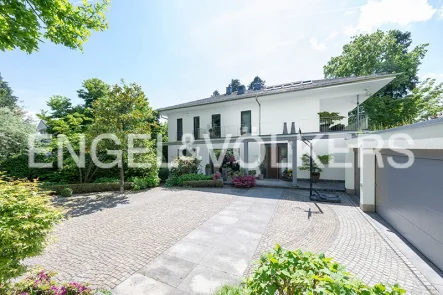  - Haus kaufen in Kronberg - Exklusive Villa in Premium-Lage  von Kronberg-Schönberg