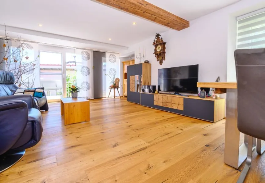 Wohnbeispiel - Wohnung kaufen in Unterkirnach - Moderne 3,5-Zimmer-Neubau-Wohnung              Nachhaltiges Wohnen mit KFW 40-Standard!