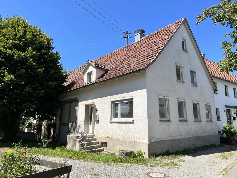 1. Titelbild - Haus kaufen in Moosheim - Einzigartige Gelegenheit - Verwirklichen Sie Ihren Wohntraum jetzt!