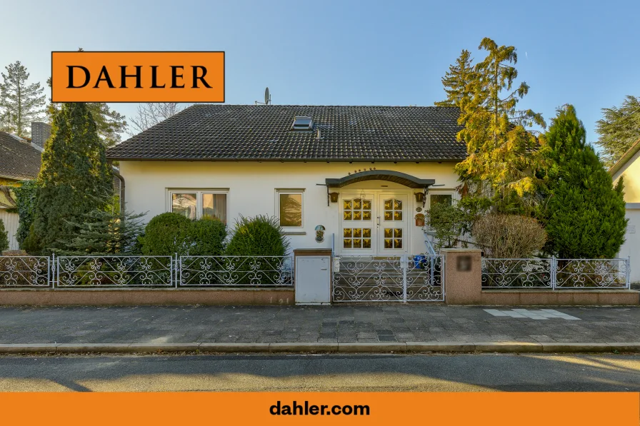 Außenansicht - Haus kaufen in Offenbach am Main - Familienidylle mit herausragender Anbindung!