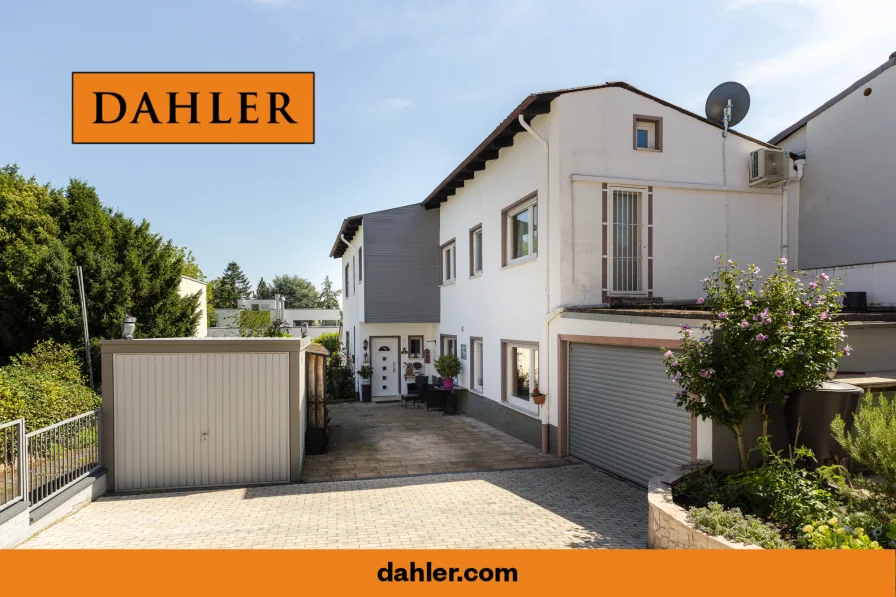 Ein- Zweifamilienhaus in zweiter Reihe - Haus kaufen in Dreieich - Exklusives Wohnerlebnis im Ein-Zweifamilienhaus: Wohnen inmitten von Dreieich