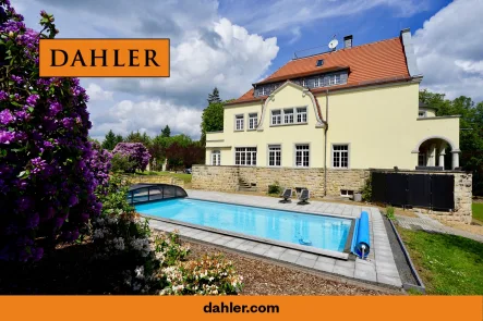 Titelbild - Haus kaufen in Dorfhain - Repräsentative Ellinger-Villa am Tharandter Wald sucht neuen Besitzer