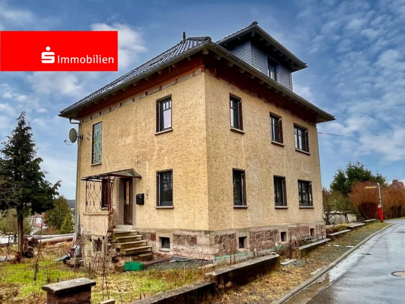 Hauseingangsbereich - Haus kaufen in Föritztal - Charmante teilsanierte Villa in Neuhaus-Schierschnitz