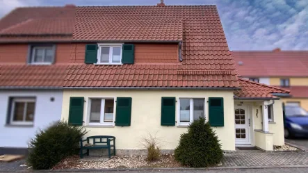 Frontansicht - Haus kaufen in Dingelstädt - Hübsch, hübscher, Hüpstedt!!