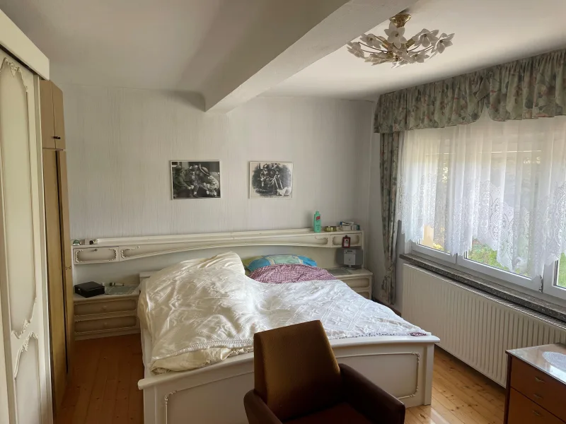 Schlafzimmer 2