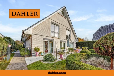  - Haus kaufen in Pinneberg - Exklusives Einfamilienhaus mit Einliegerwohnung in gesuchter Lage in Pinneberg-Quellental!