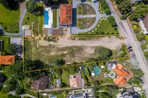 Approx. 3,200 m² plot of land 