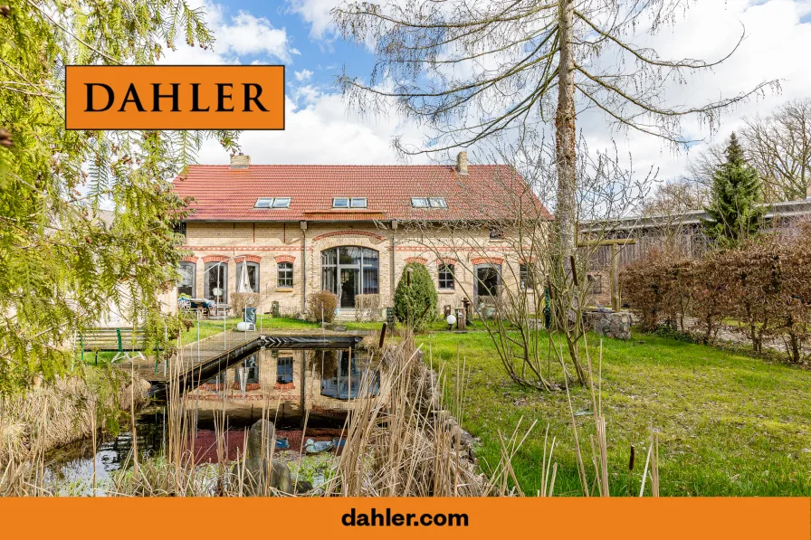 Wohnhaus - Haus kaufen in Potsdam / Neu Fahrland - Exklusiver Dreiseithof zwischen Wald und Wasser in Neu Fahrland