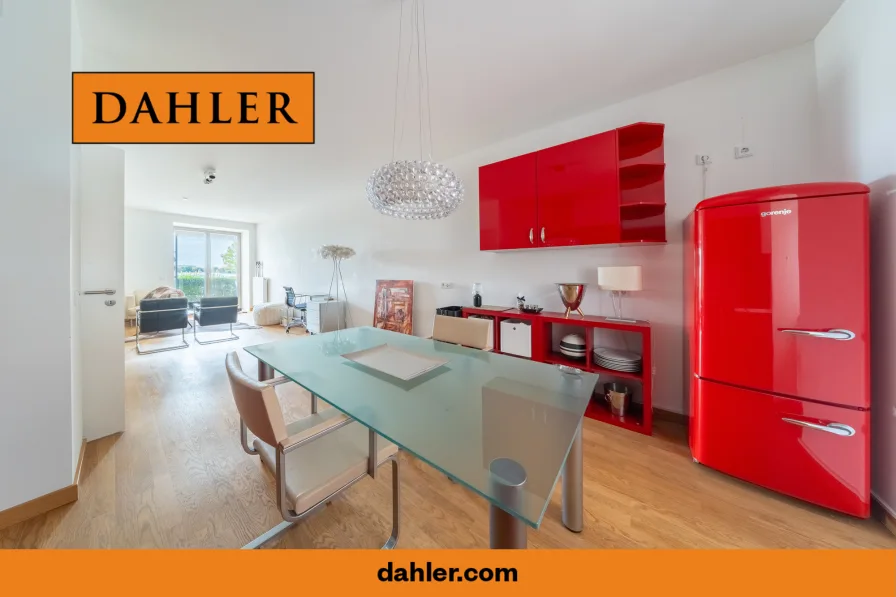 Open living and dining area - Wohnung kaufen in Potsdam / Templiner Vorstadt - Barrier-free 2-room apartment in the Persiusspeicher directly on the Havel River