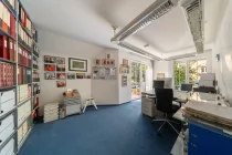 Büro mit Balkon