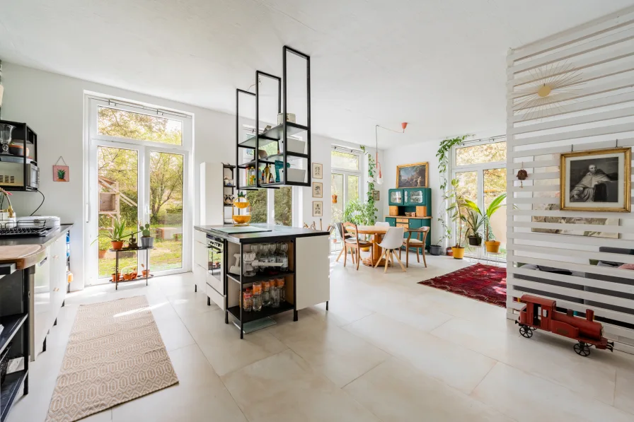 Bright kitchen area