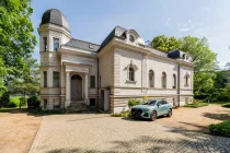 Facade of the Villa Gumpert