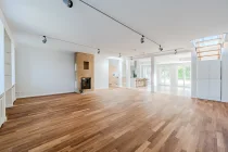 Spacious living area with fireplace