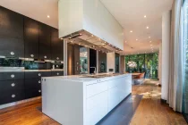 Tailor-made luxury fitted kitchen