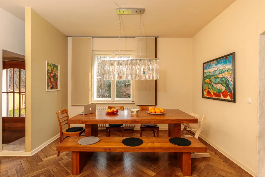 Dining area with a view of the garden