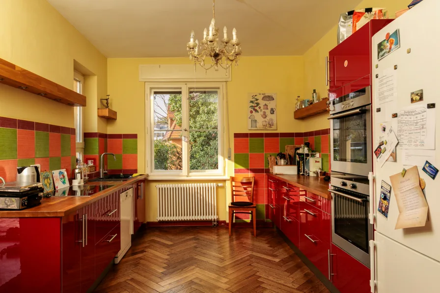 Fitted kitchen