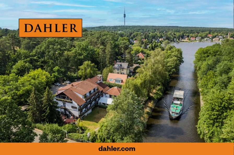 Entwicklungsprojekt Sichtachse Stölpchensee - Haus kaufen in Berlin / Wannsee - Einmalige Gelegenheit: Entwicklungsprojekt mit Wasserlage ca. 50 Meter Uferfront in Berlin Wannsee