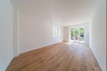 Another children's room with access to the balcony