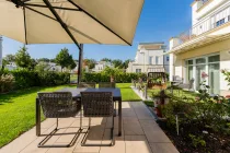 Large terrace - extendable platform for barbecue next door