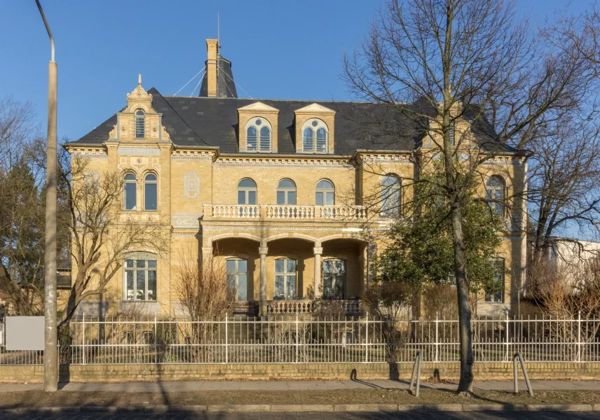 Repräsentative Fassade - Büro/Praxis mieten in Potsdam / Nauener Vorstadt - Repräsentative Gewerbeeinheit in der Villa Brockhoff vis-à-vis der Russischen Kolonie Alexandrowka