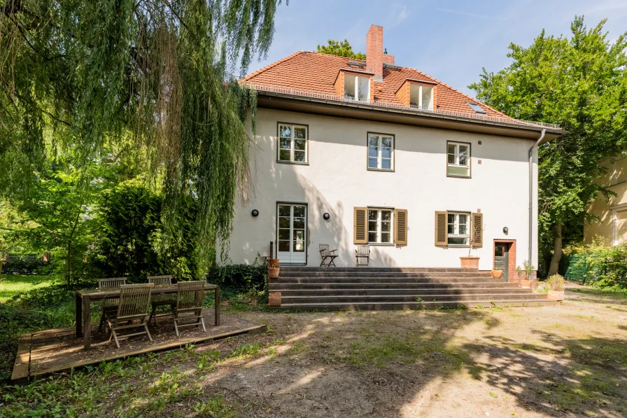 Garden view terrace