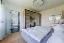 Bedroom with en suite bathroom