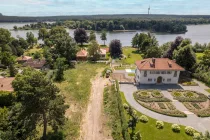 Grundstück mit Blick auf die Pfaueninsel