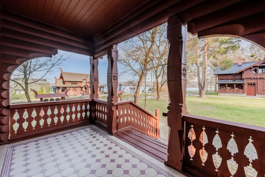 Loggia mit Blick auf den Jungfernsee