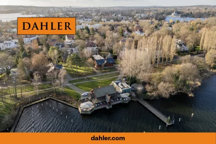 Luftbild mit Blick auf dei Matrosenstation - Wohnung mieten in Potsdam - Wohnen im Denkmal – Dachgeschosswohnung mit 4 Zimmern am Jungfernsee in absoluter Premiumlage