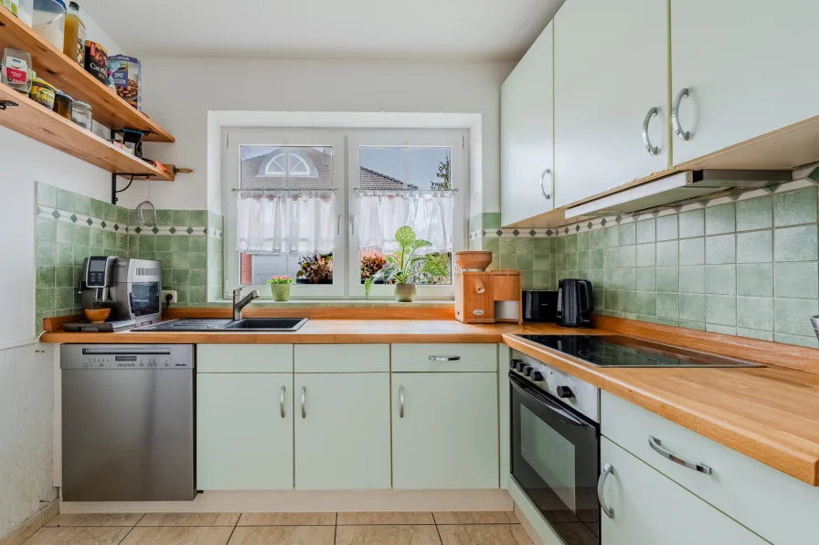 Kitchen with built-in furniture