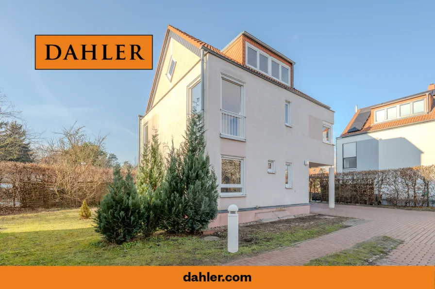 Titelbild - Haus kaufen in Stahnsdorf - Großzügiges Einfamilienhaus mit Platz für die ganze Familie