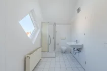 Shower room in the attic