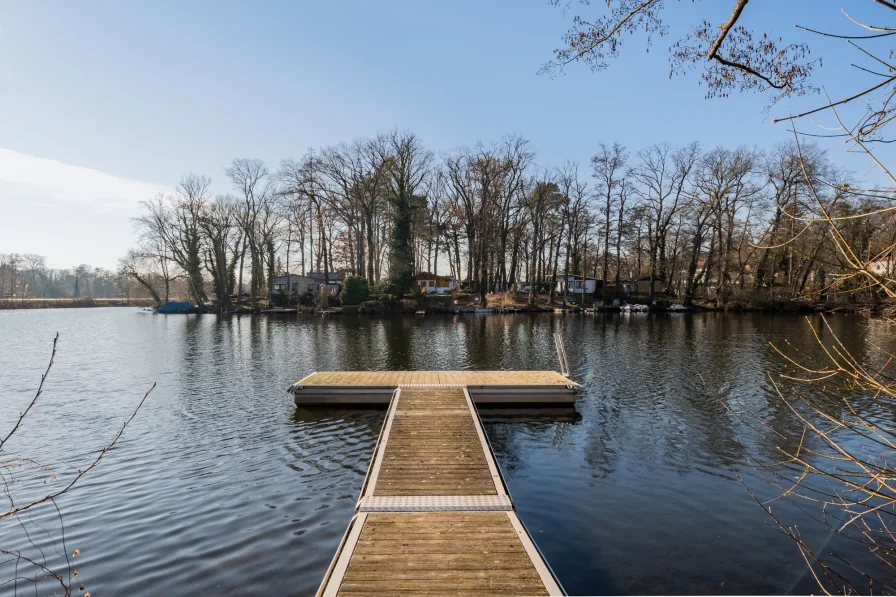 Bathing pier for the WEG