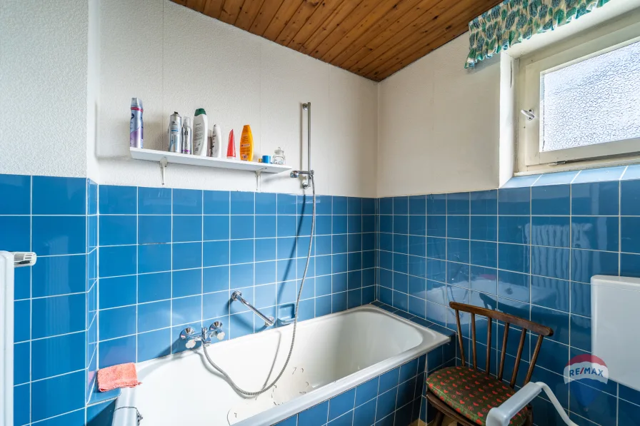 Badezimmer (Halbgeschoss) 