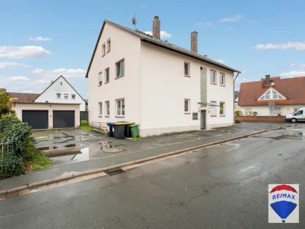 2022_11_IMGNT_11 - Haus kaufen in Forchheim - Solides Mehrfamilienhaus in guter ruhiger Lage