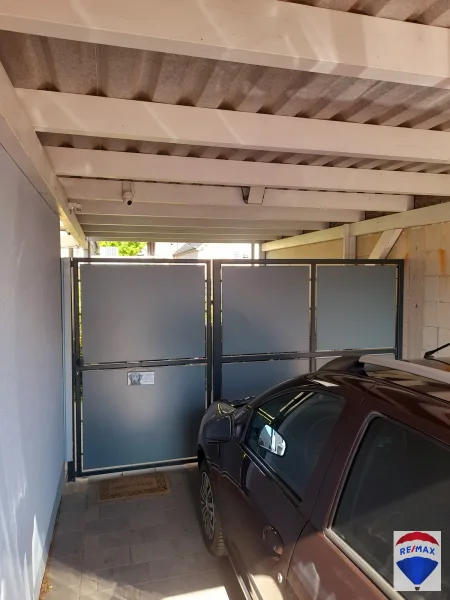 Carport