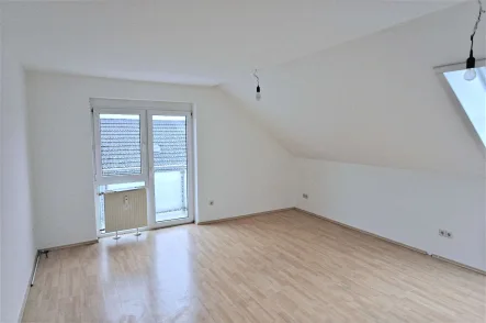 Wohnzimmer - Wohnung mieten in Frankfurt am Main - Netter Nachbar für Single-Apartement in Berkersheim gesucht