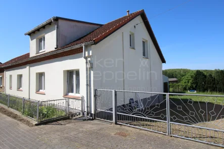 Außenansicht - Haus kaufen in Langen Brütz - Blick ins Grüne mit Entfaltungsmöglichkeiten