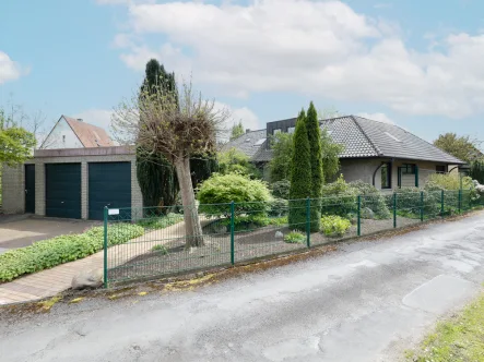  - Haus kaufen in Löhne - Tolles Architektenhaus -Zweifamilienhaus aus erster Hand!