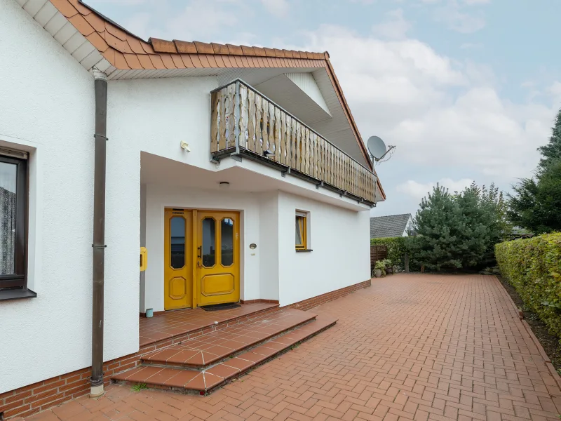 Eingang  - Haus kaufen in Wallenhorst - Moderne Doppelhaushälfte in toller Lage von Wallenhorst-Hollage!