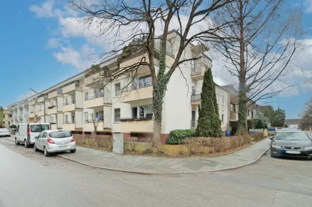 Außenansicht - Wohnung kaufen in München - GUT GESCHNITTENE 3-ZIMMER-WOHNUNG IN RUHIGER LAGE VON MÜNCHEN-OBERGIESING!